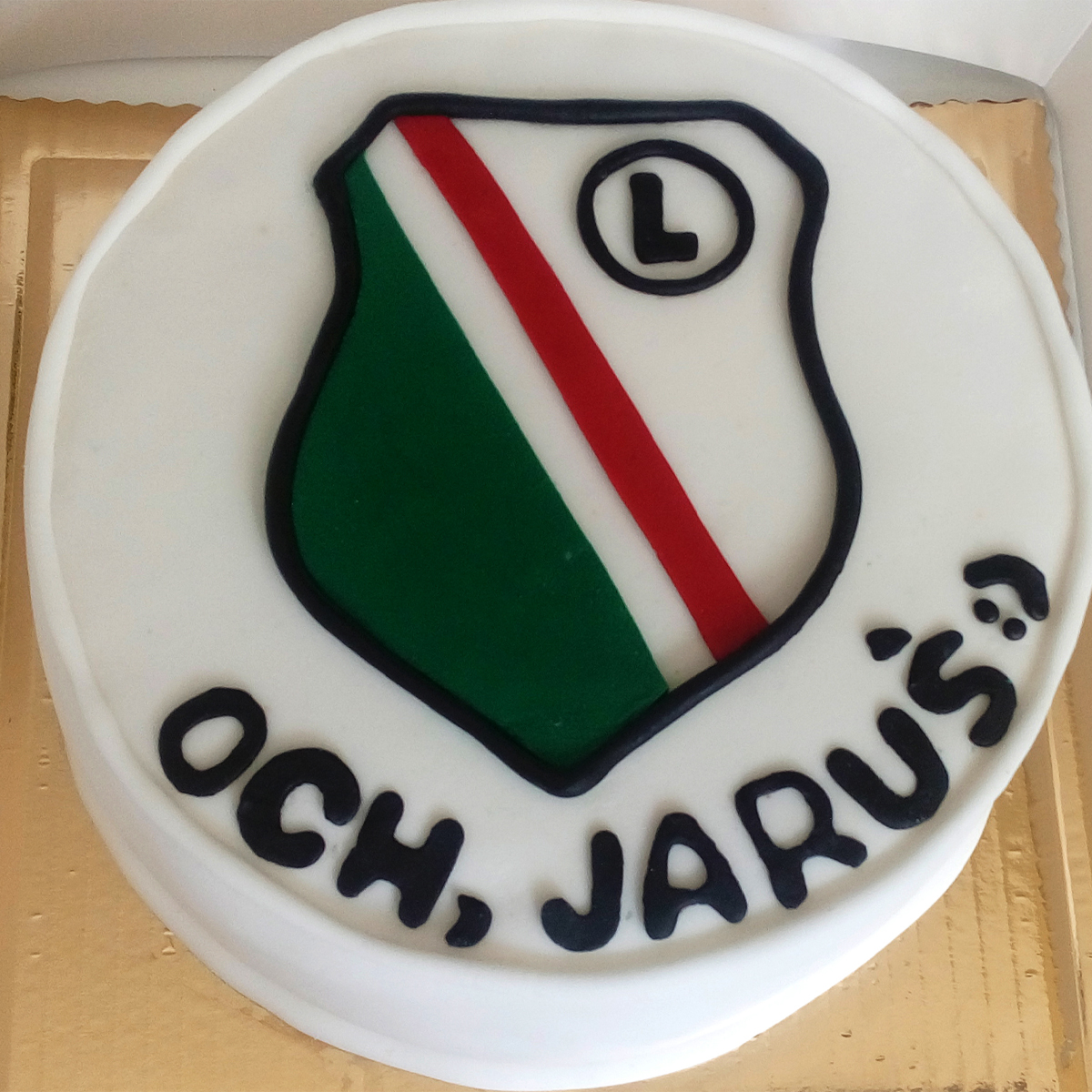 tort_na_zamowienie_dla_chlopca_tort_z_legia_tortykasipl